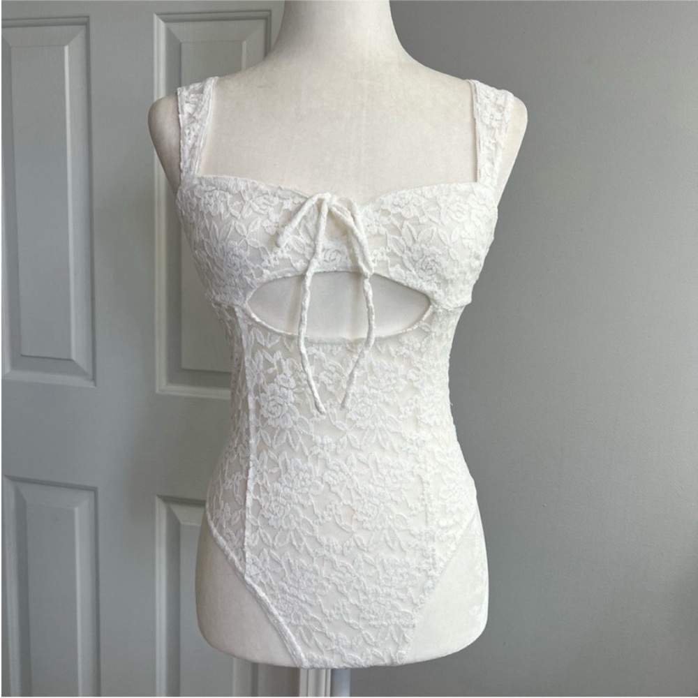 Free People White Lace Bodysuit Size S
